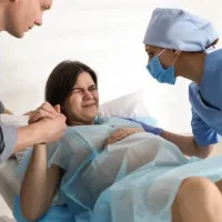 Manejo del Parto Urgente en el Medio Extrahospitalario